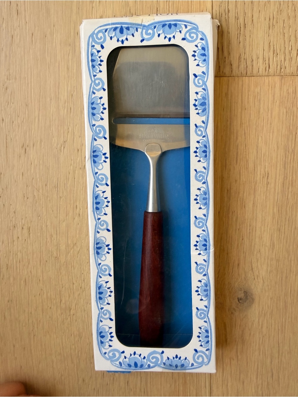 Henri Willig Stainless Steel Cheese Slicer - Picture 6 of 6